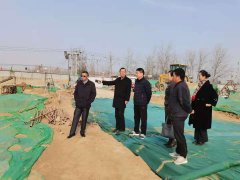 11��27���������ĳ���ˮ�����̿���˾�I(l��ng)��(d��o)��������ĞI��Ԭ��һ�Ќ�(du��)��˾�����ڽ������M(j��n)�Ќ�(sh��)�ز鿴����˾�I(l��ng)��(d��o)һ���Ⱥ�(du��)�ĳǽ���ˮ�����ζȼم^(q��)���S���^(q��)�r(n��ng)�I(y��)��(ji��)ˮ����ʩ���Ę�(bi��o)��